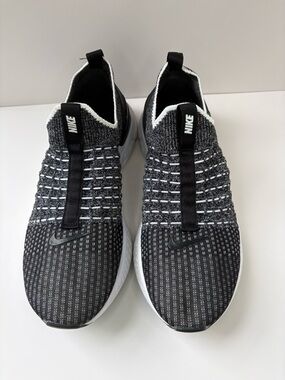 Size 9 Nike React Phantom Run Flyknit 2 - Black/White Oreo - Women’s